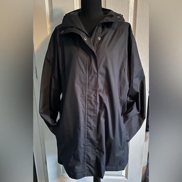 Columbia Black OMNI TECH Waterproof Breathable Mesh Hooded Raincoat - Picture 4 of 16